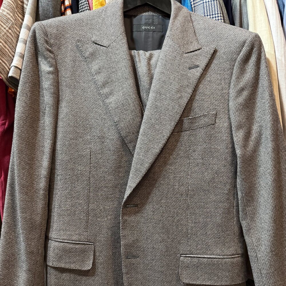 Rare 3-piece GUCCI Men's Suit 50R eu 40R us wool & silk like new